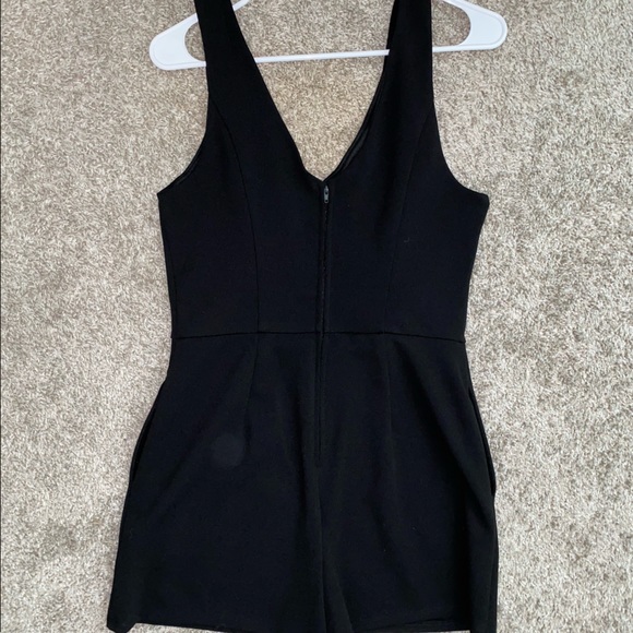 Black Romper Size M - Picture 3 of 3